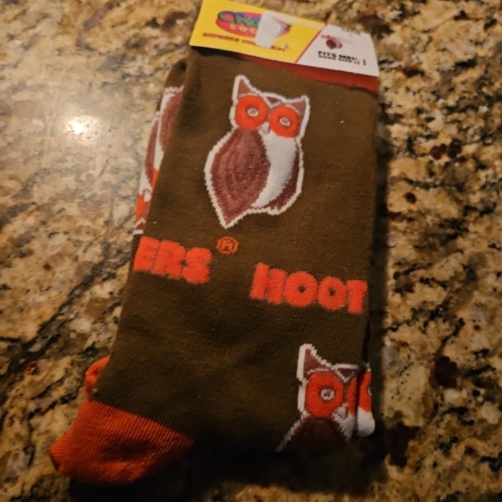 New hooters unisex socks